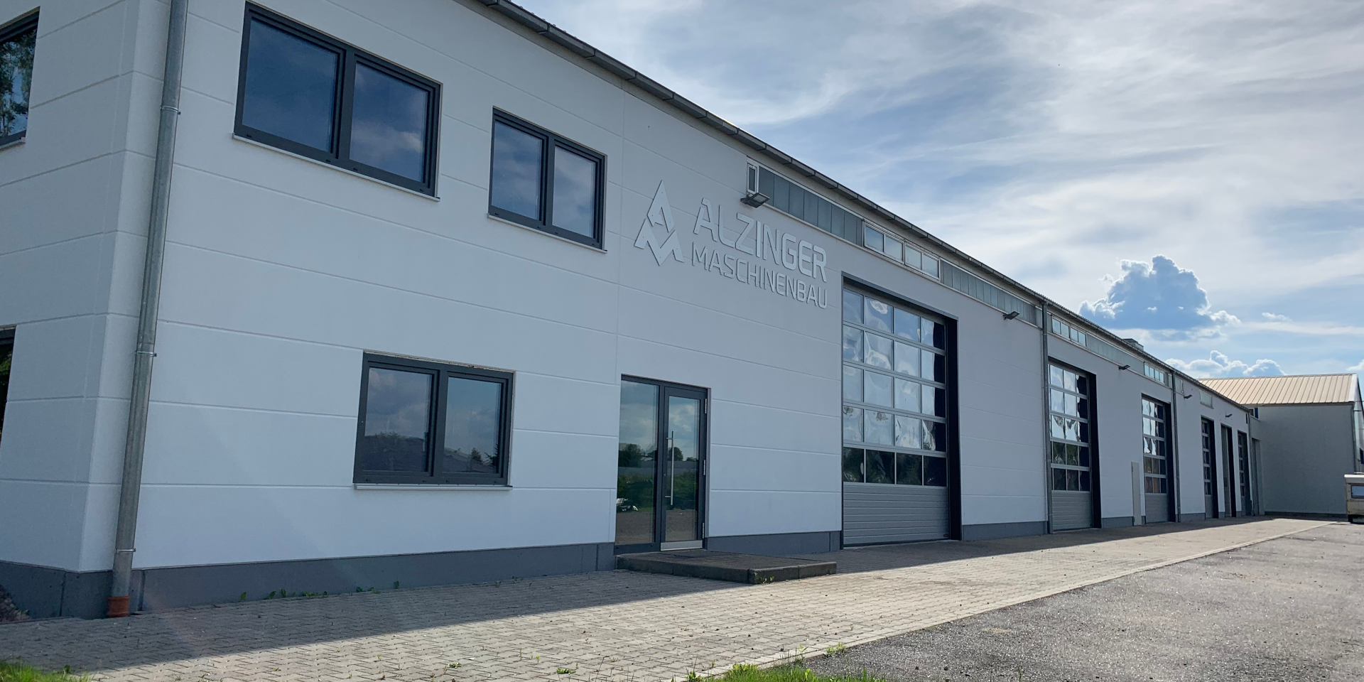 Schierling, Am Gewerbering 14